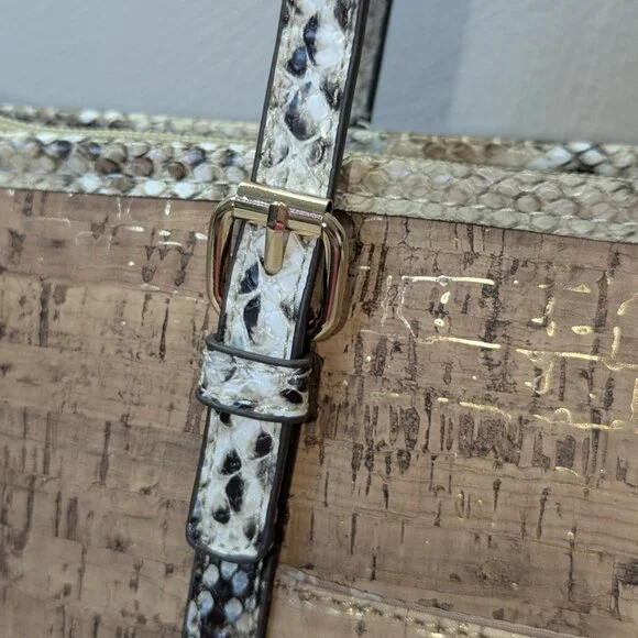 Anne Klein NWT! Beautiful bag and card wallet, croc emboss details. Gorgeous! - Picture 2 of 8